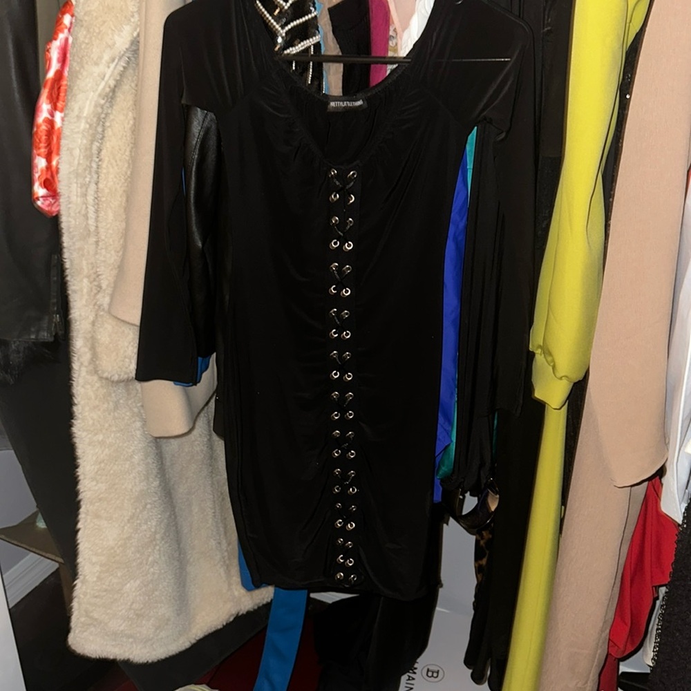 PLT lbd with cross front stitch. Form fitting in size small.